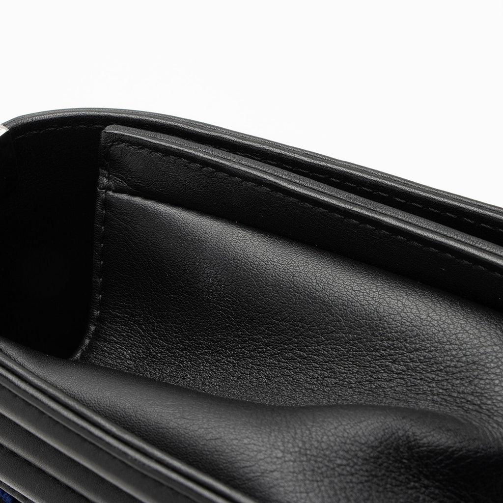 Chanel Velvet Quilted Old Medium Boy Bag (SHF-yjKLJH)