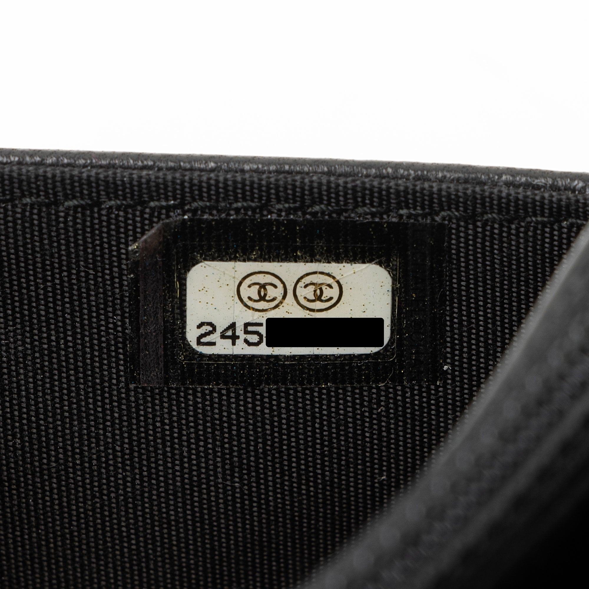 Chanel Velvet Pearl Embellished Wallet on Chain (SHF-aGIZaD)