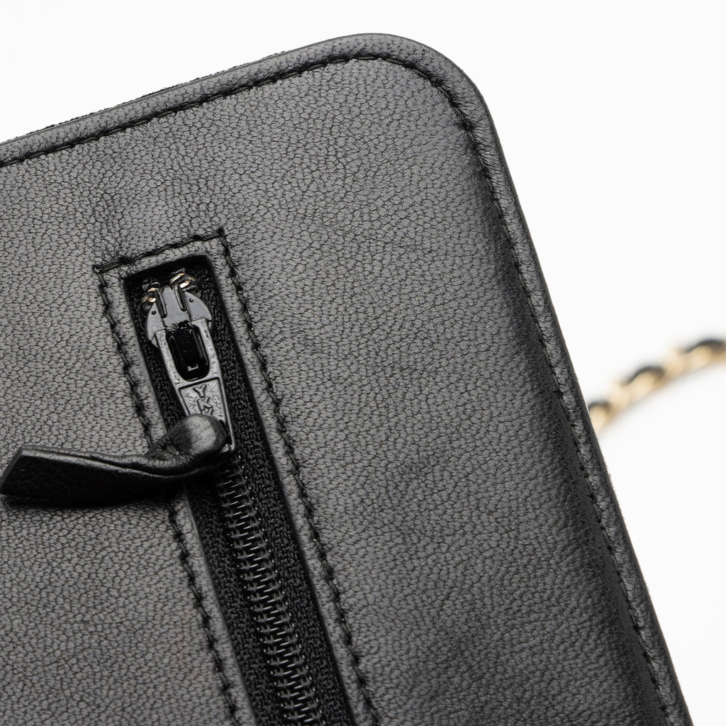 Chanel Velvet Pearl Embellished Wallet on Chain (SHF-aGIZaD)