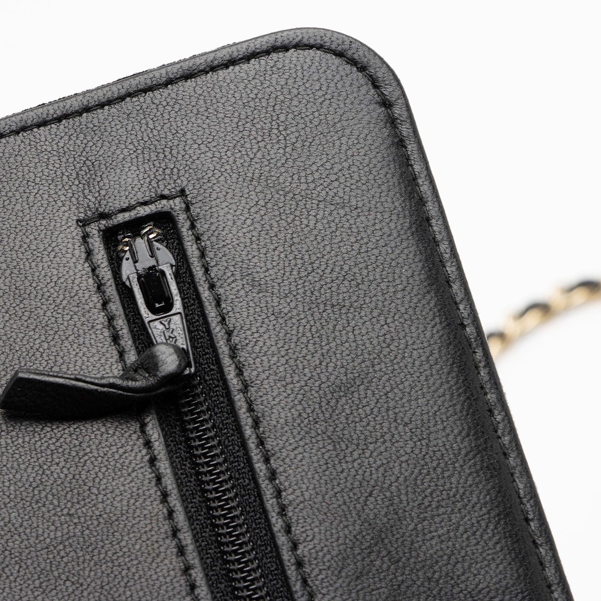 Chanel Velvet Pearl Embellished Wallet on Chain (SHF-aGIZaD)