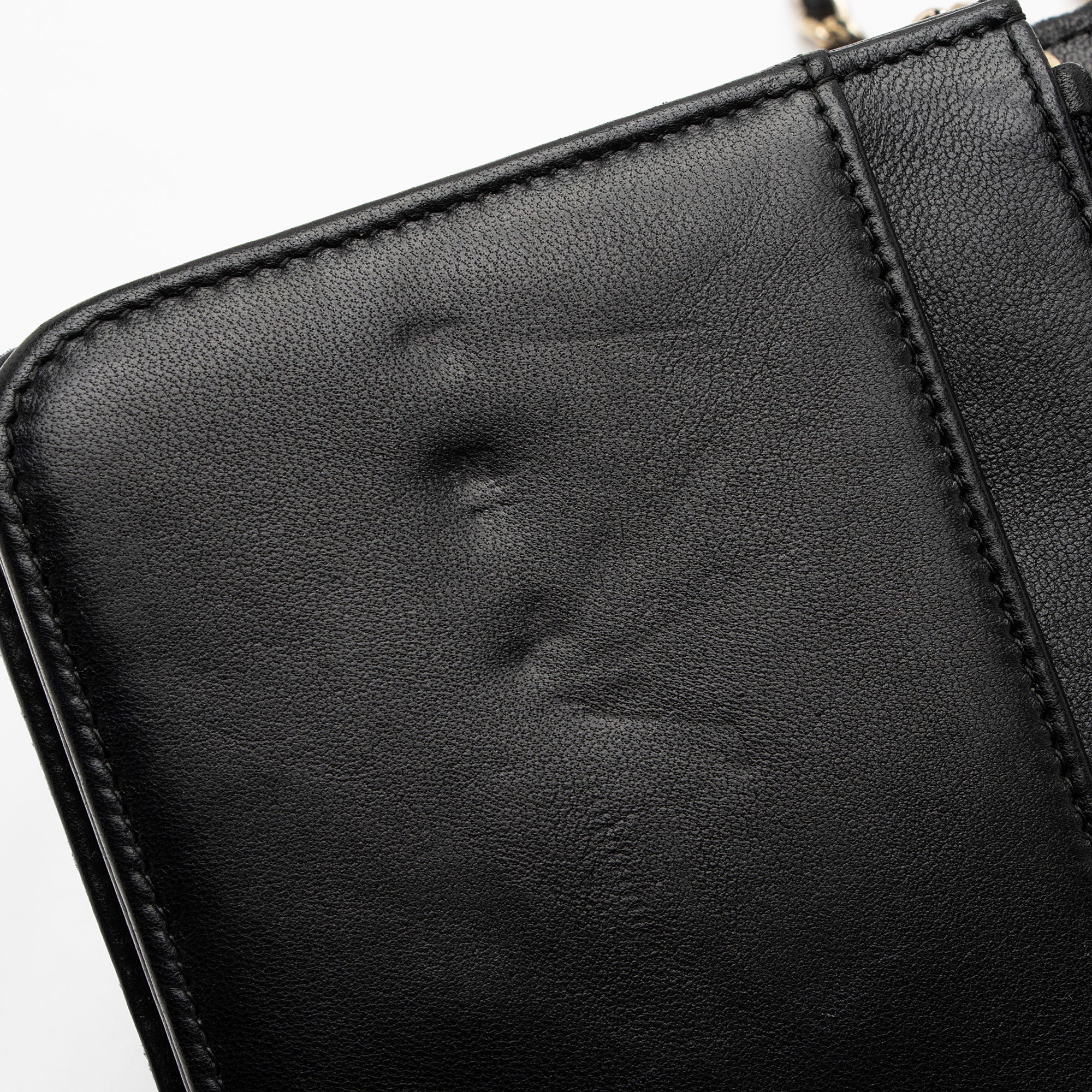 Chanel Velvet Pearl Embellished Wallet on Chain (SHF-aGIZaD)