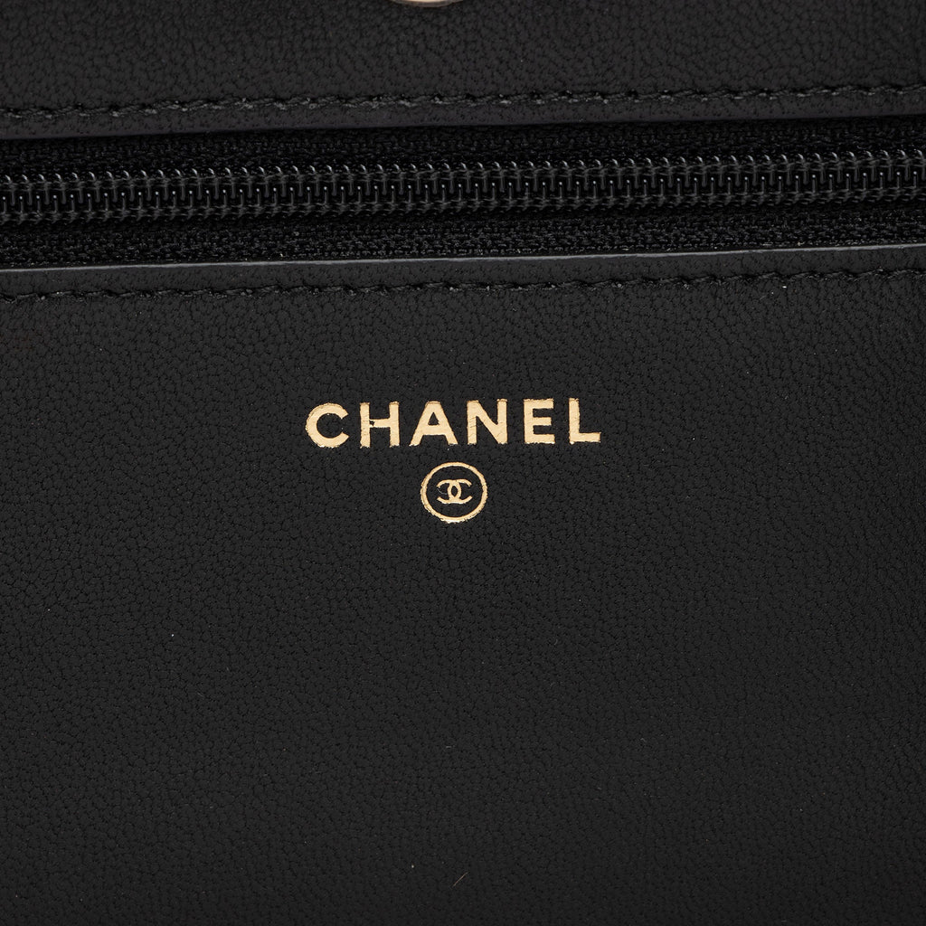 Chanel Velvet Pearl Embellished Wallet on Chain (SHF-aGIZaD)
