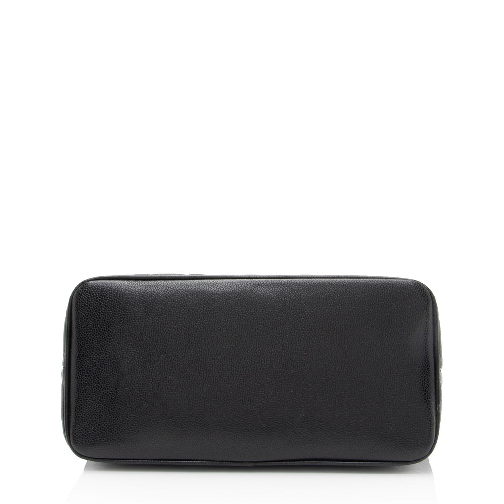 Chanel Vintage Caviar Leather Medallion Tote (SHF-1e1Co0)