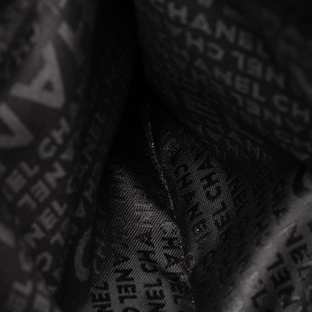 Chanel Vintage Jersey Chocolate Bar CC Shopping Tote (SHF-dQ6X2S)