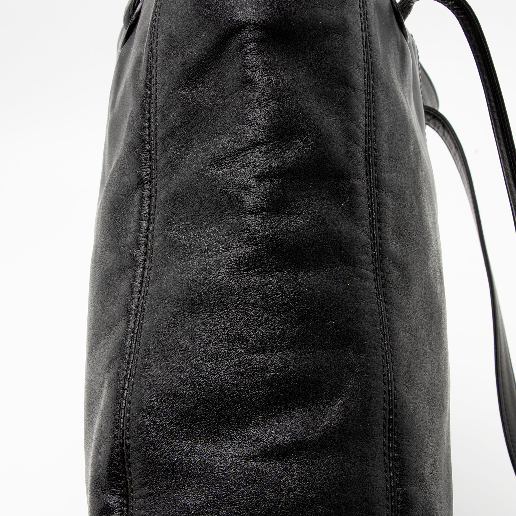Chanel Vintage Lambskin CC Logo Tote (SHF-22846)