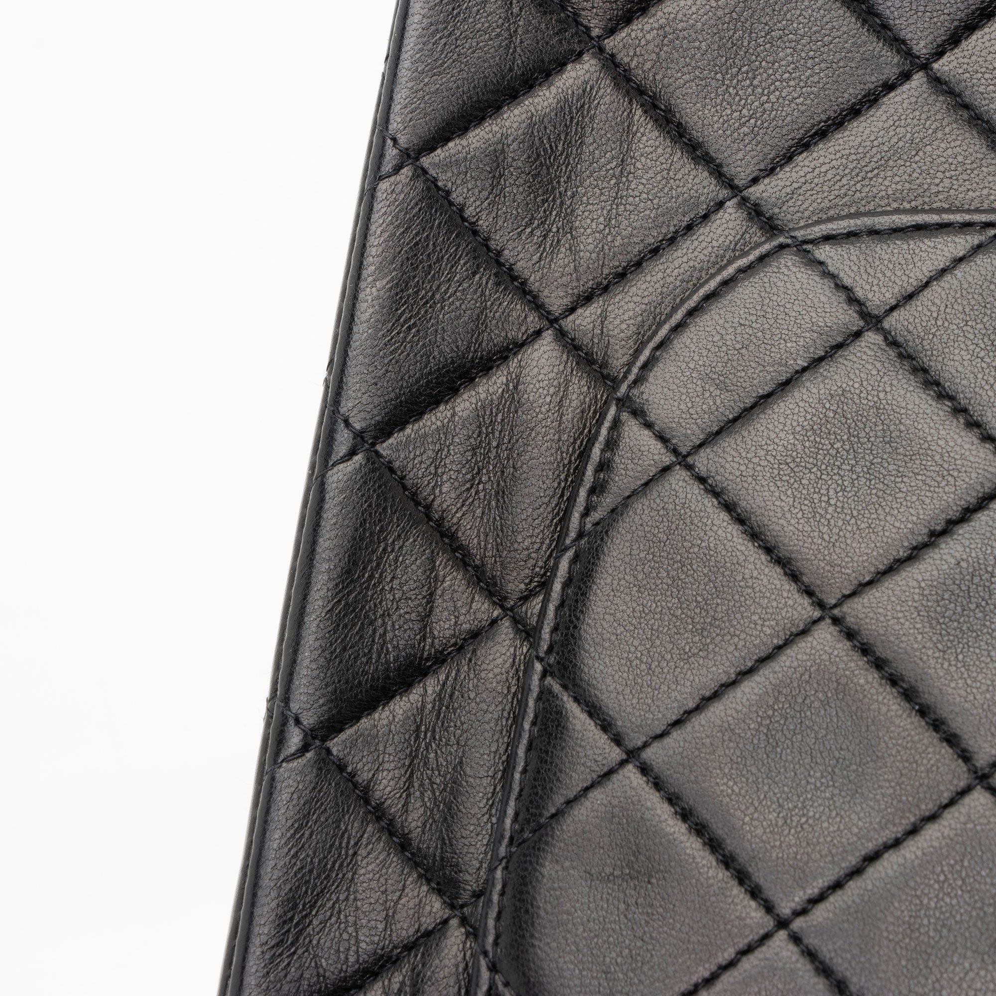Chanel Vintage Lambskin Classic Medium Double Flap Bag (SHF-G4E2GG)