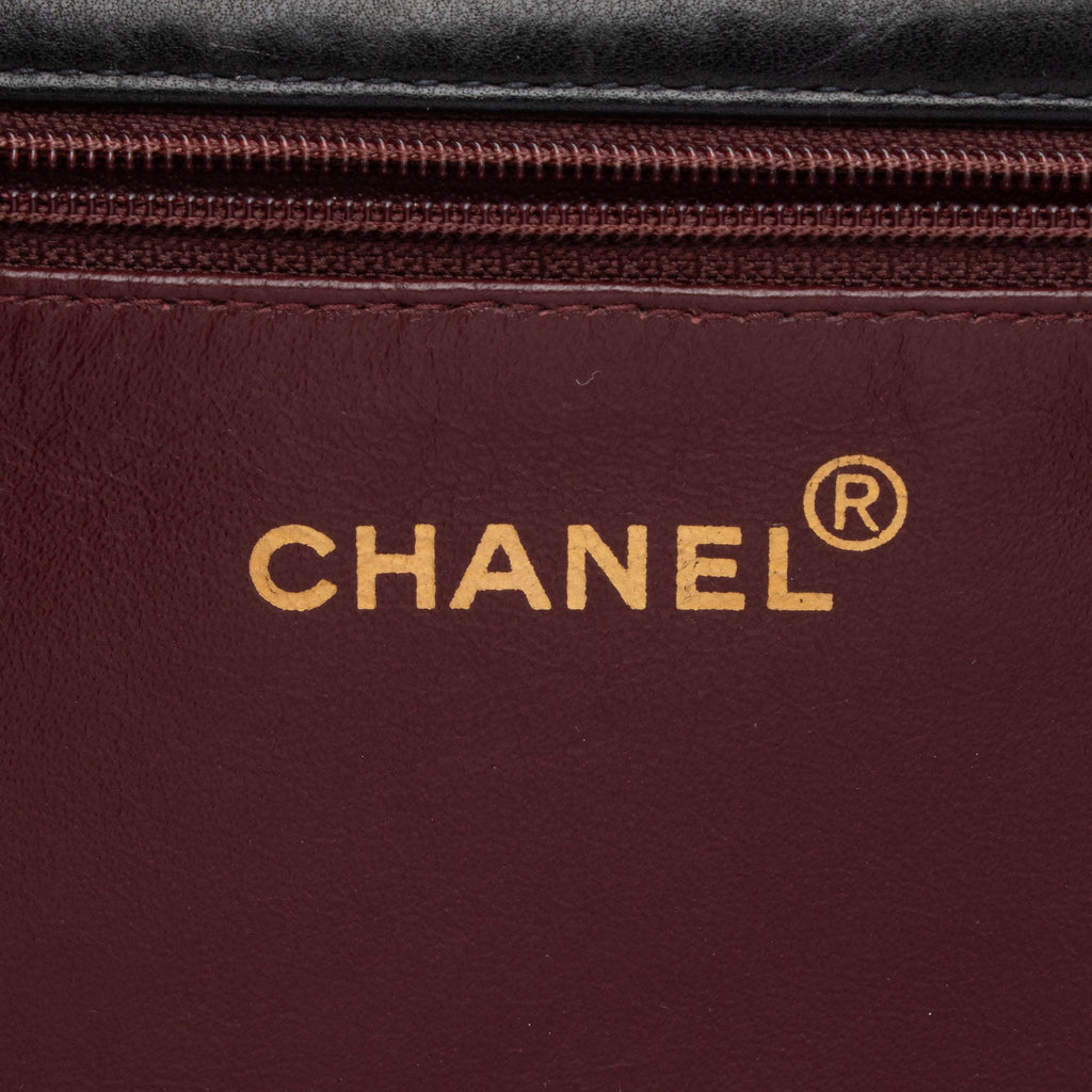 Chanel Vintage Lambskin CC Snap Flap Bag (SHF-pczMK0)