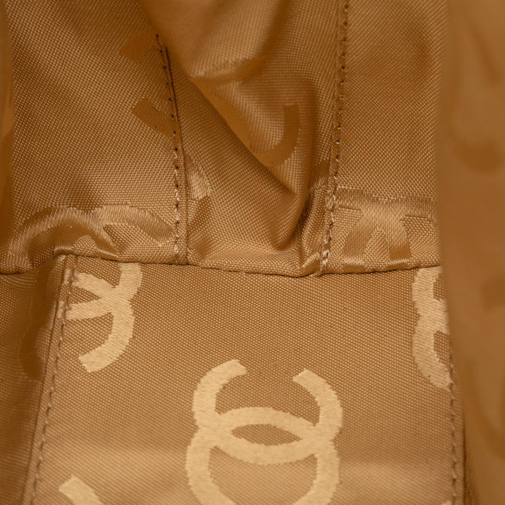 Chanel Wild Stitch Lambskin Handbag (SHG-X7qxHU)