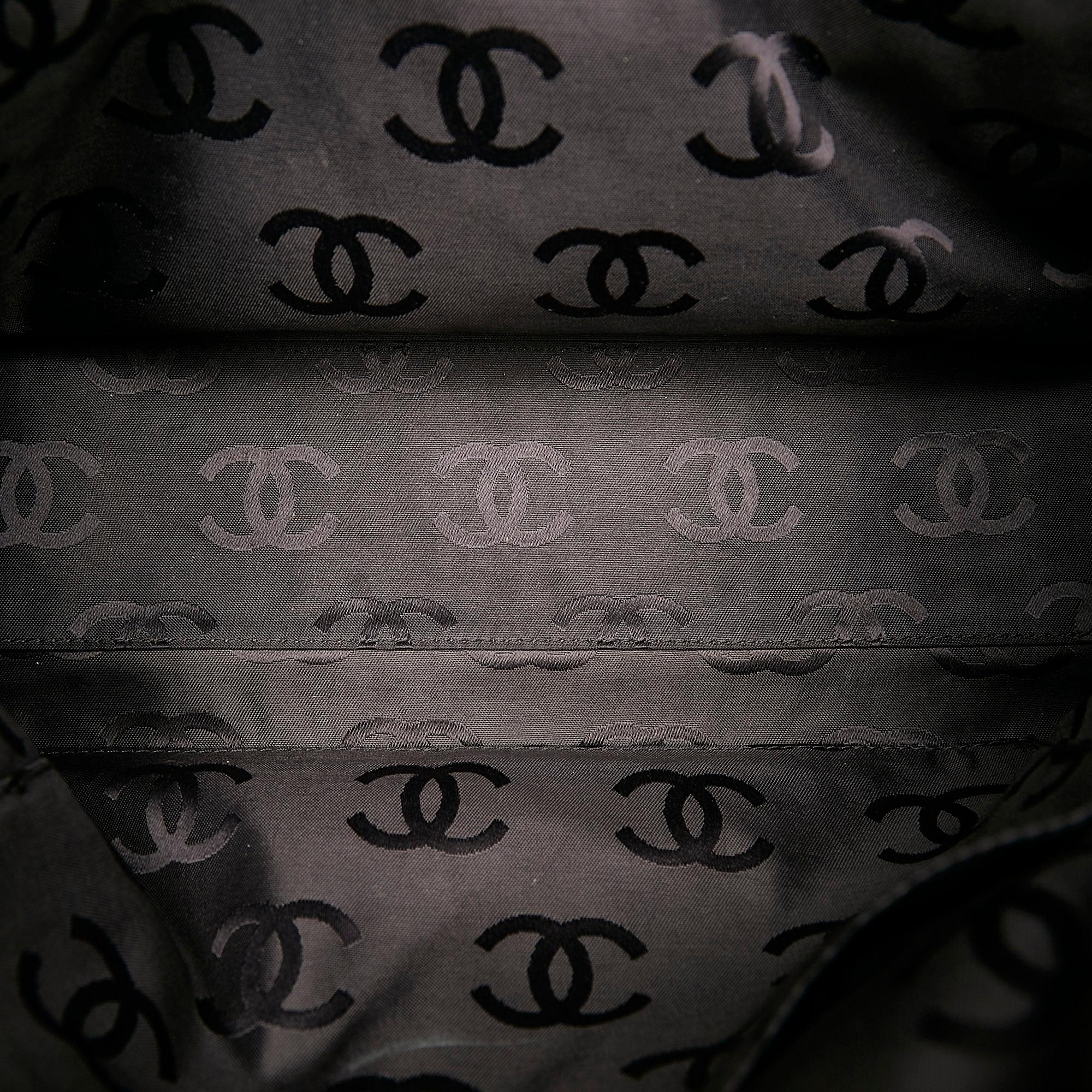 Chanel Wild Stitch Leather Handbag (SHG-34790)