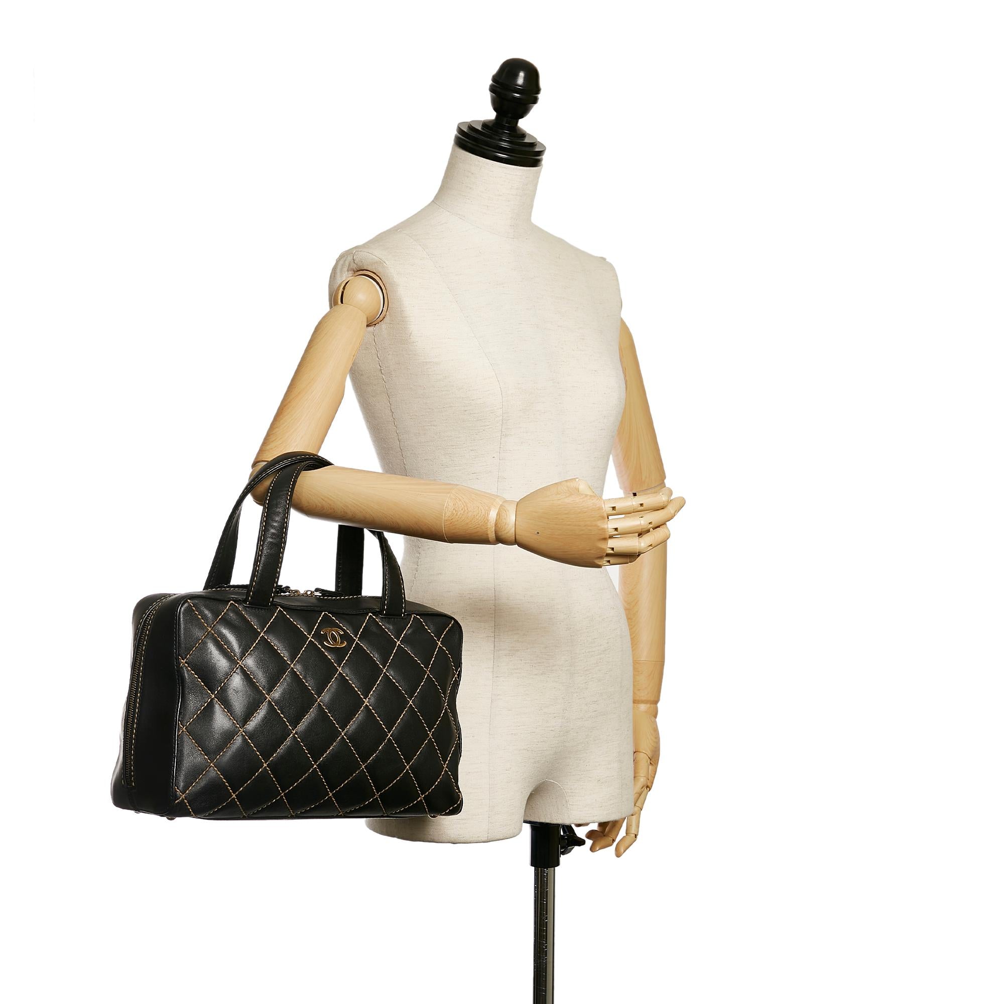 Chanel Wild Stitch Leather Handbag (SHG-34790)