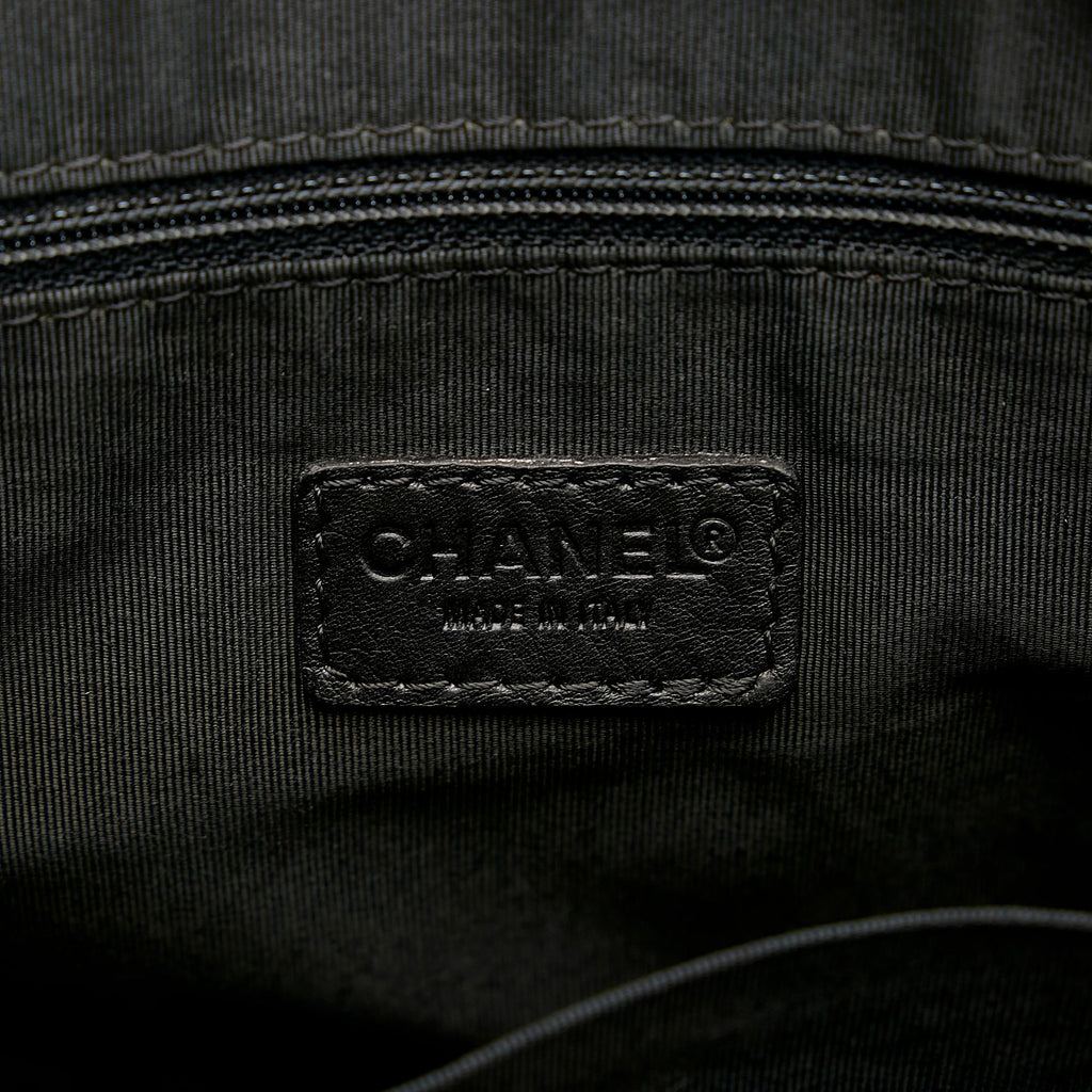 Chanel Wild Stitch Leather Handbag (SHG-dXhYJW)