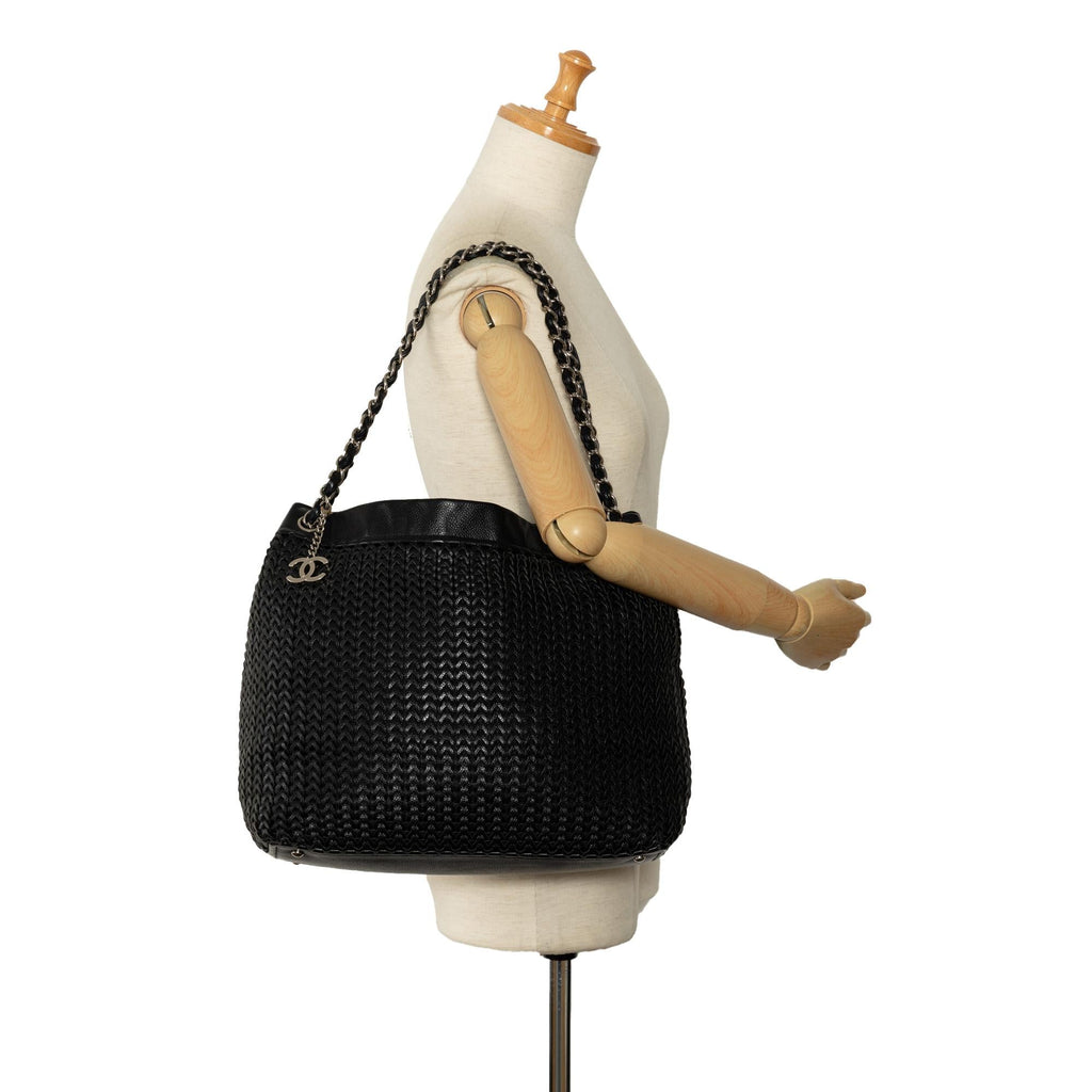 Chanel Woven Caviar Leather Tote (SHG-r7jUZ9)