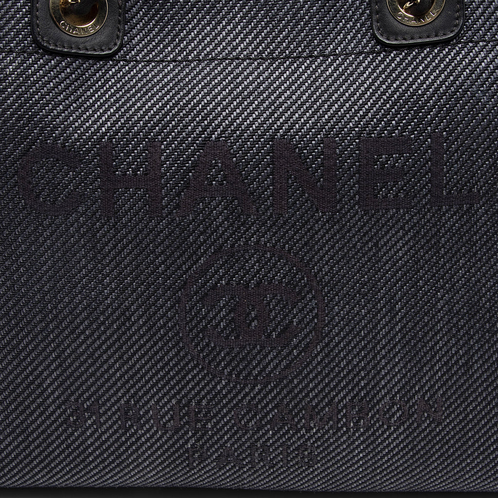 Chanel Woven Straw Deauville Medium Tote (SHF-oXD7wn)