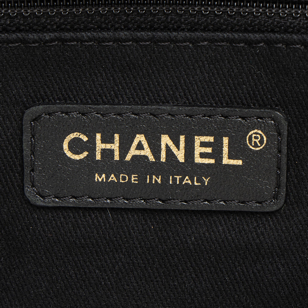 Chanel Woven Straw Deauville Medium Tote