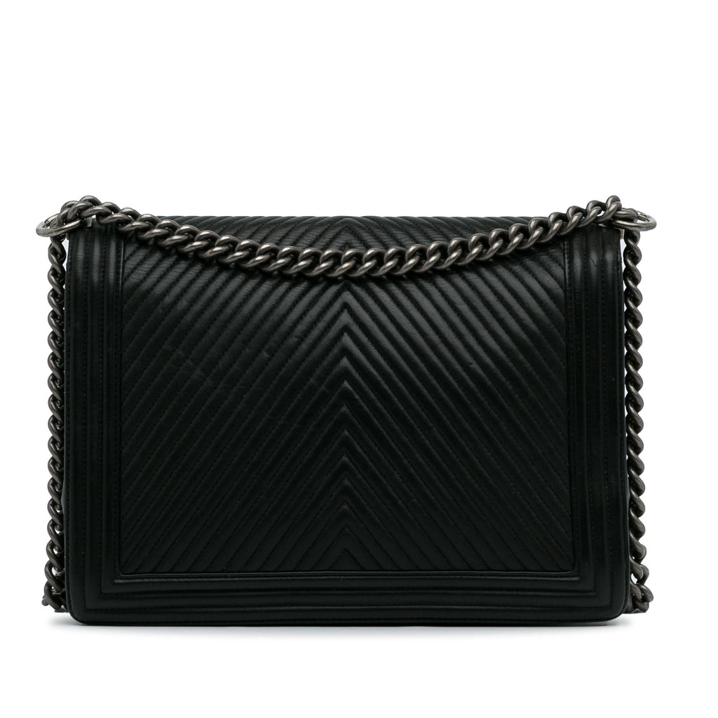 Chanel XL Chevron Boy Flap (SHG-WQzfRD)