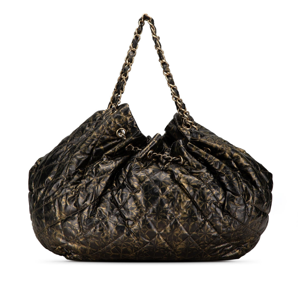 Chanel XL Printed Nylon Cabas Spirit Tote (SHG-Ewd3Kn)