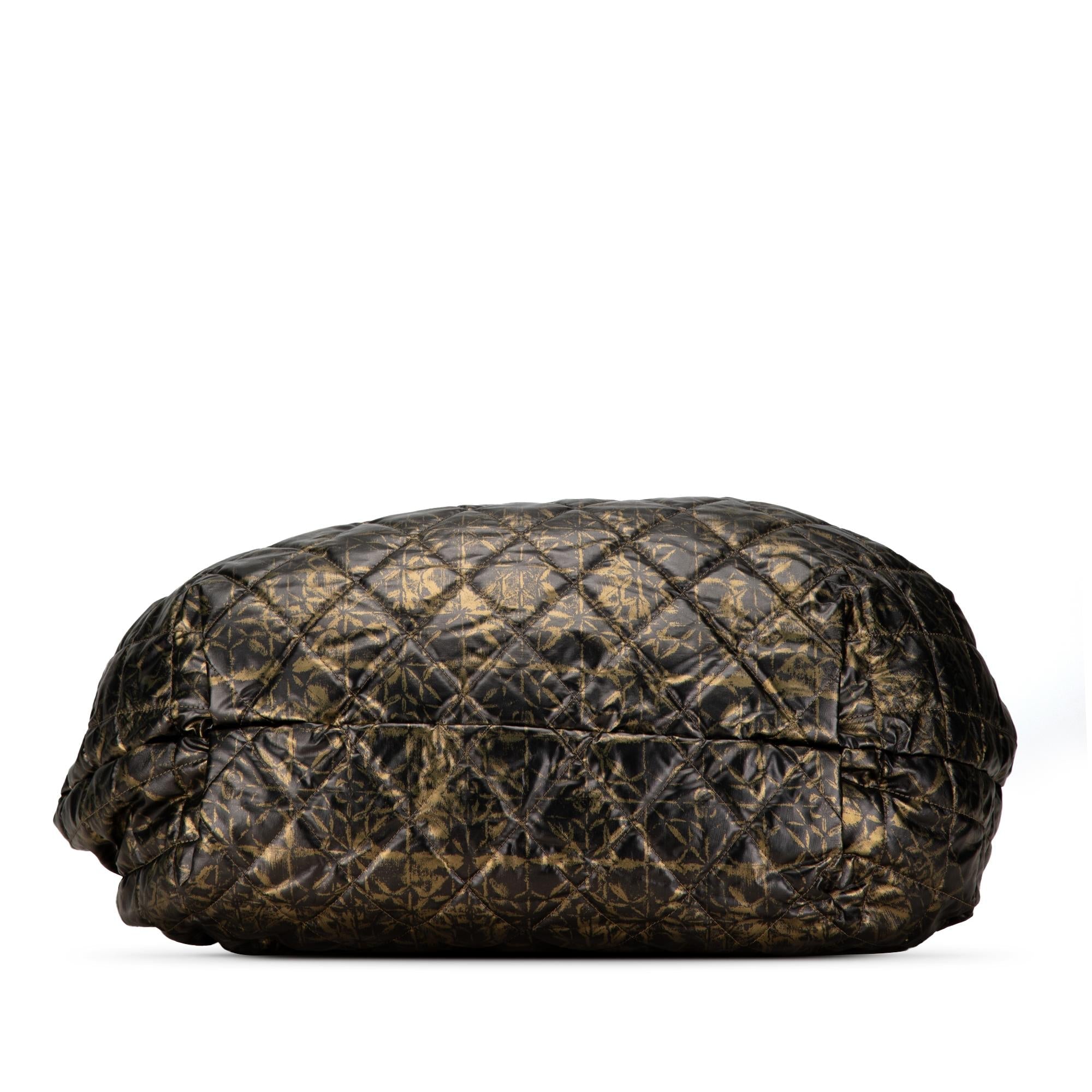 Chanel XL Printed Nylon Cabas Spirit Tote (SHG-Ewd3Kn)