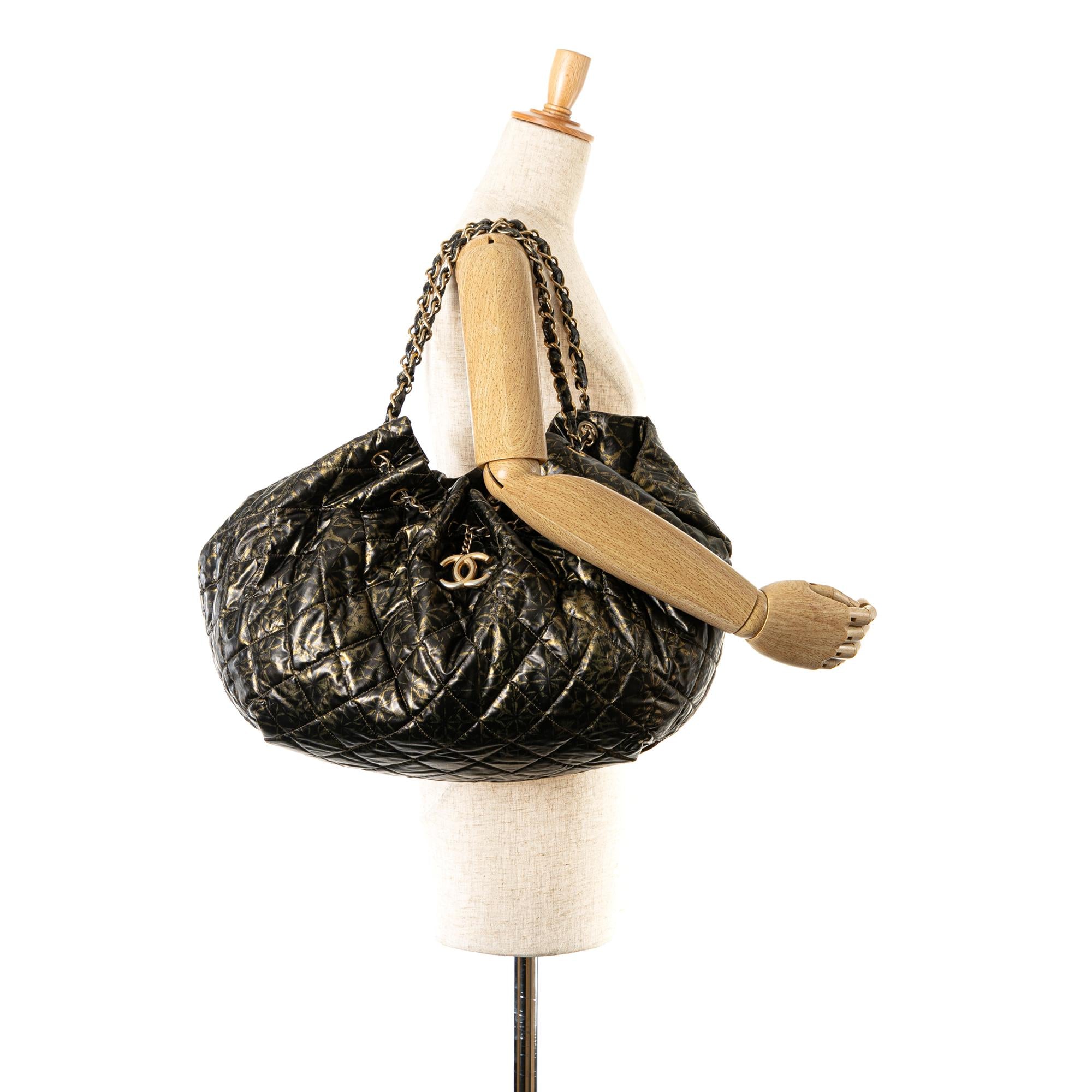 Chanel XL Printed Nylon Cabas Spirit Tote (SHG-Ewd3Kn)