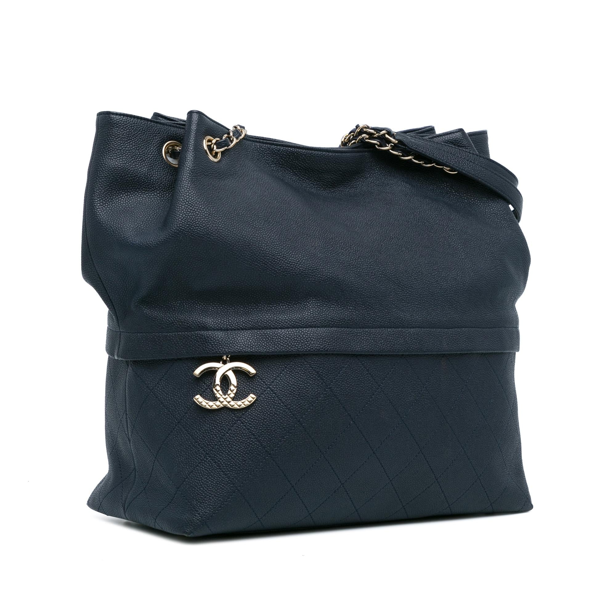 Chanel Zip and Carry Shopping Tote (SHG-DcefDx)