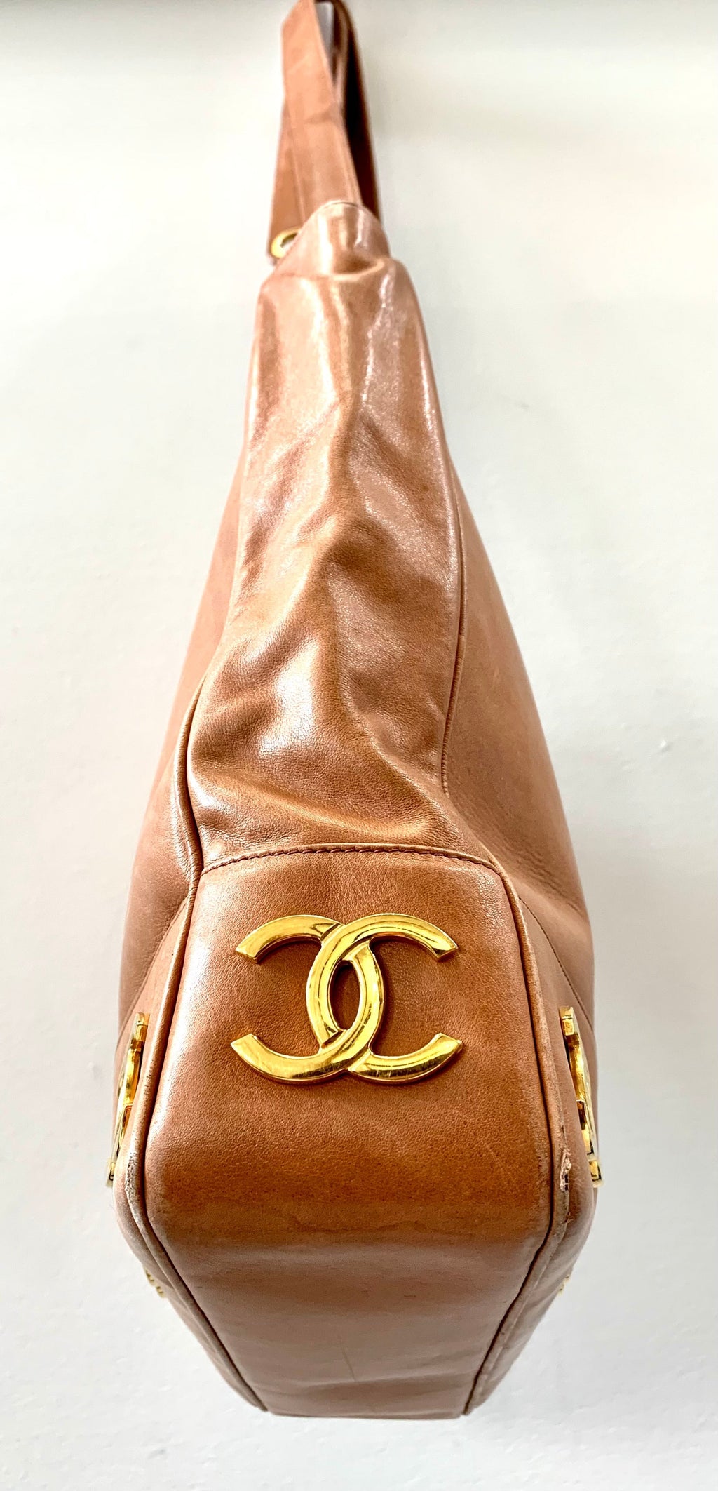 CHANEL BROWN LEATHER VINTAGE BAG