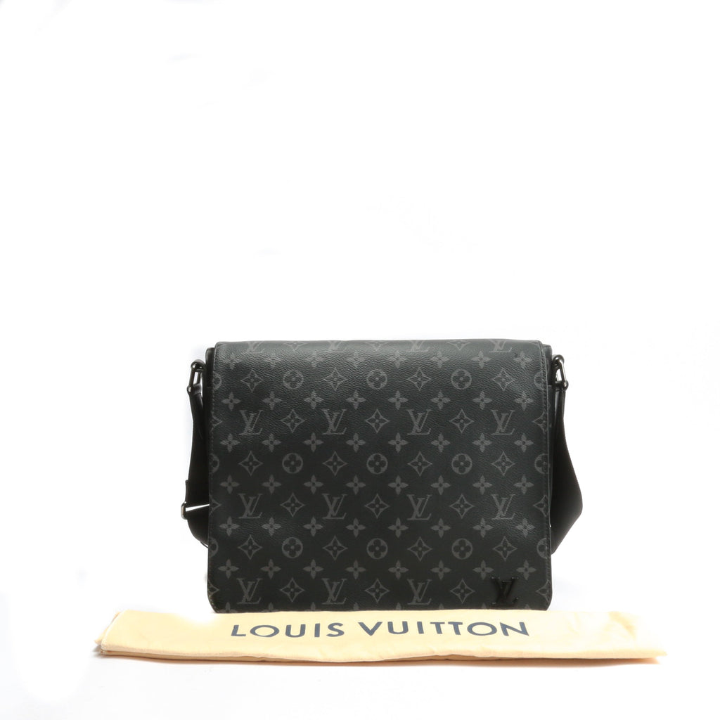 LOUIS VUITTON District Messenger MM Monogram Eclipse