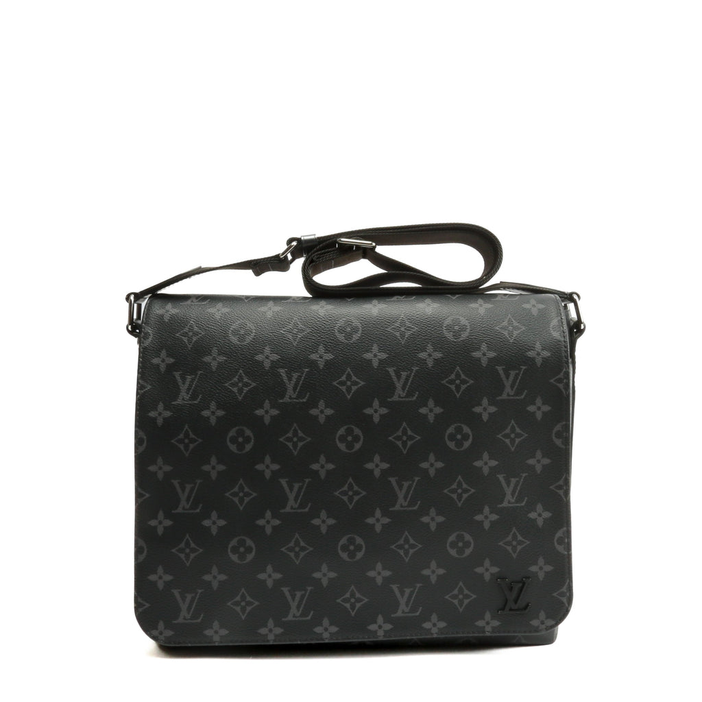 LOUIS VUITTON District Messenger MM Monogram Eclipse