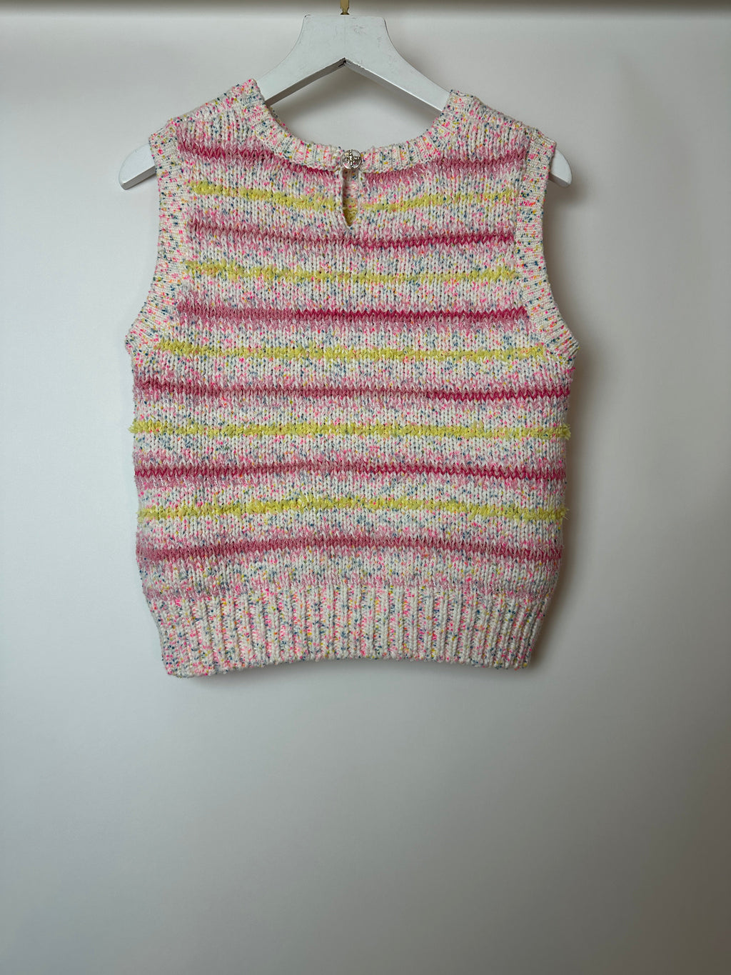 Chanel 24C Resort Pastel Pink & Yellow Sleeveless Knit Jumper and Shorts Set with Cupid Heart "Coco" Detail Top Size FR 34 (UK 6)