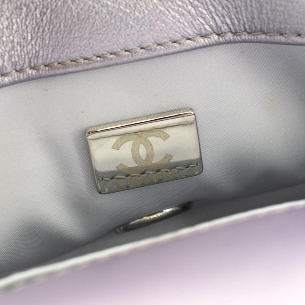 CHANEL Gradient Metallic Quilted Calfskin Leather Clutch Bag Silver