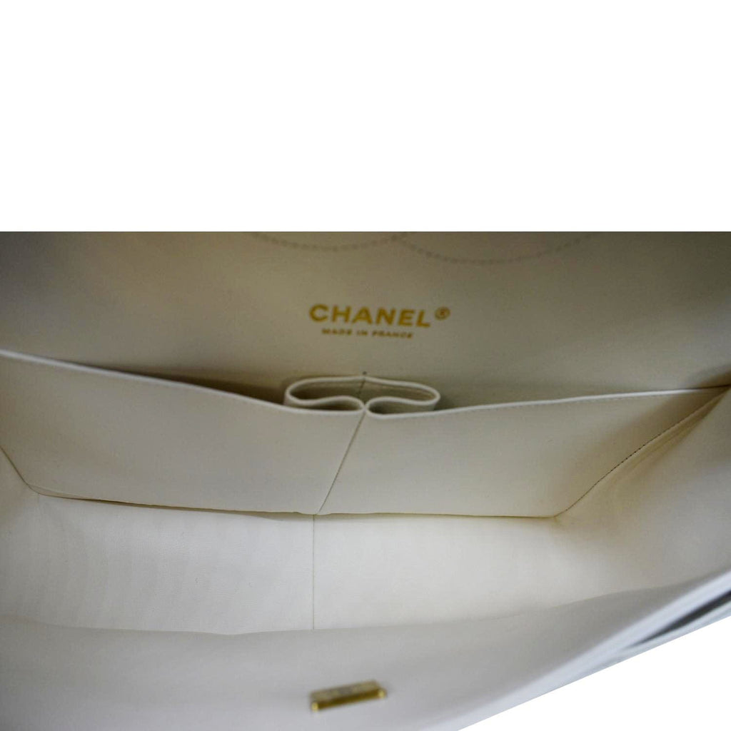 CHANEL Jumbo Double Flap Quilted Caviar Leather Shoulder Bag White