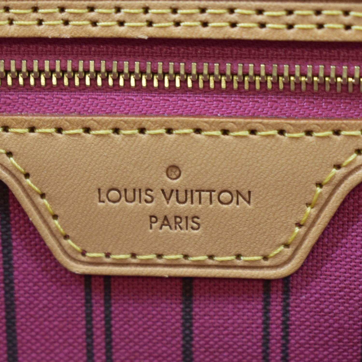 LOUIS VUITTON Neverfull MM Monogram Canvas Tote Bag Brown
