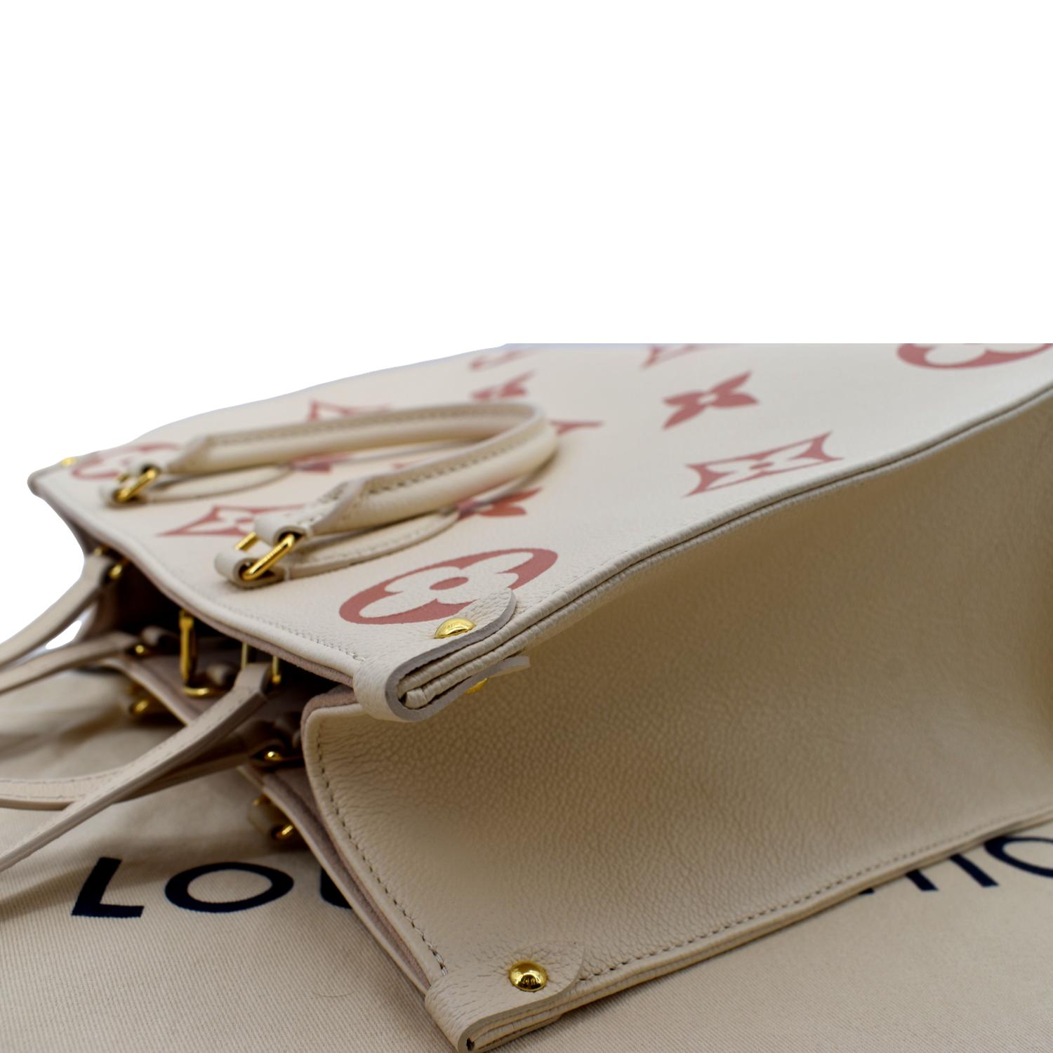LOUIS VUITTON Onthego MM Giant Monogram Leather Shoulder Bag Bicolor