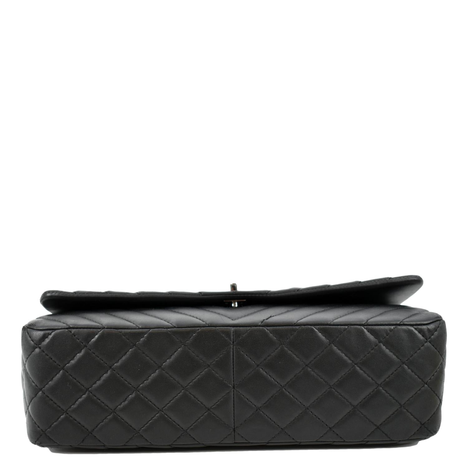 CHANEL Surpique Chevron Medium Lambskin Leather Flap Crossbody Bag Black