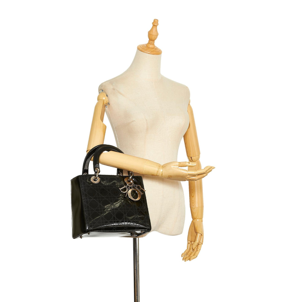 Dior Medium Cannage Lady Dior (SHG-kVwapS)