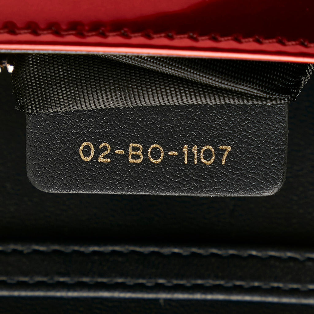 Dior Medium Micro-Cannage Diorama Shoulder Bag (SHG-25948)