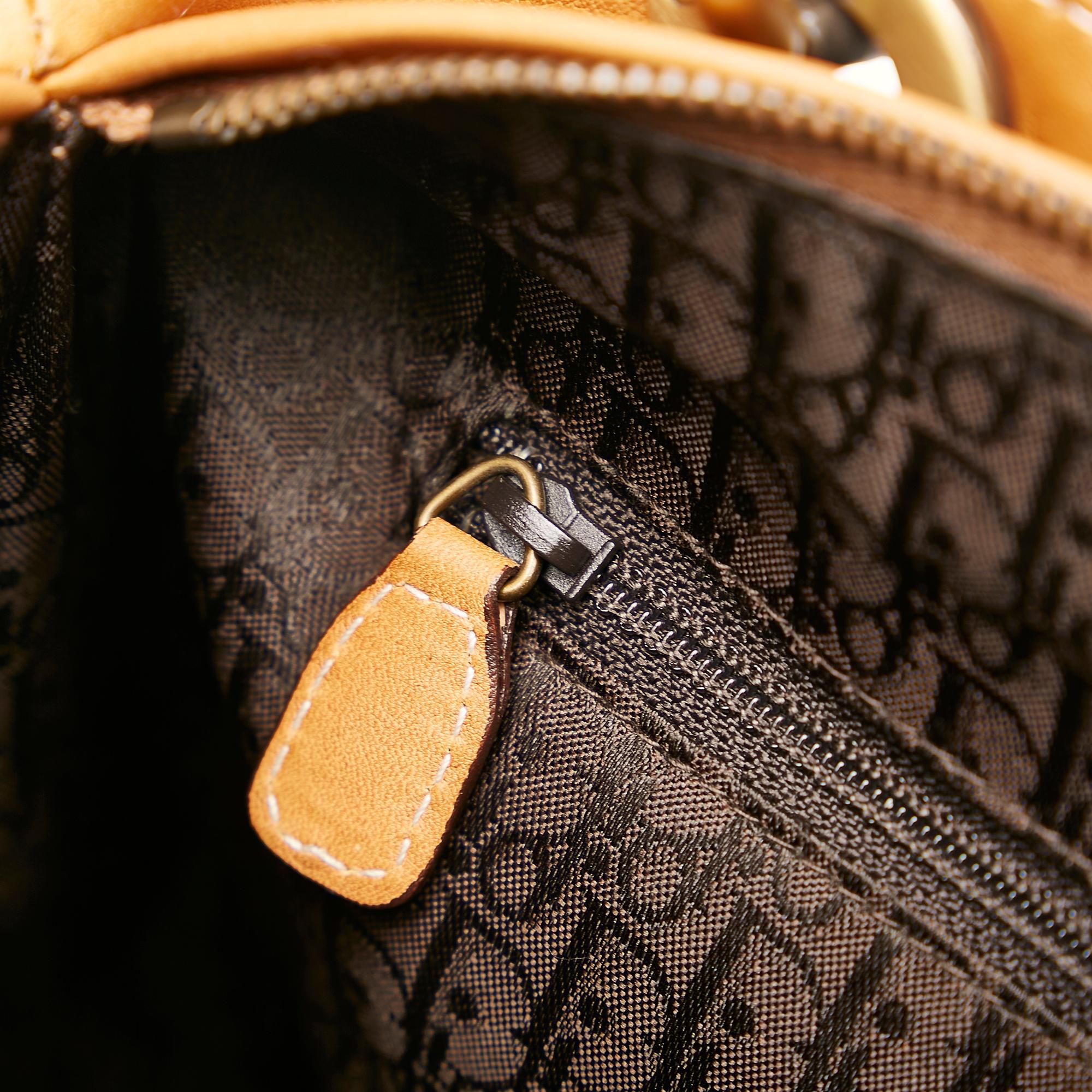 Dior  Medium Lady Dior (SHG-GYUsh9)