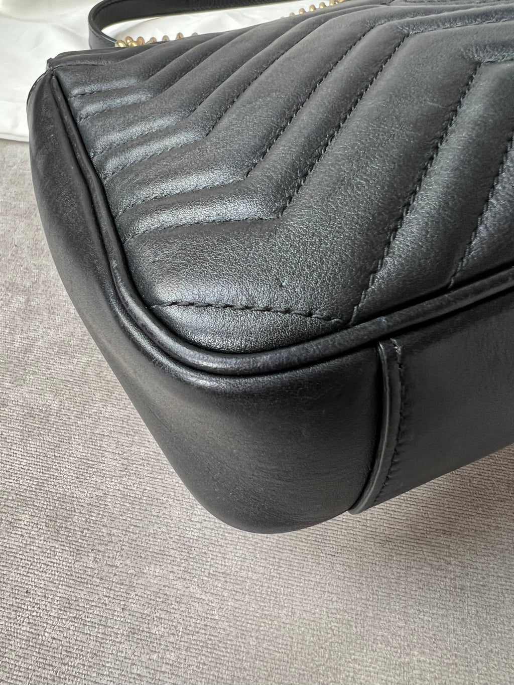 Gucci GG Black Marmont Medium Shoulder Bag