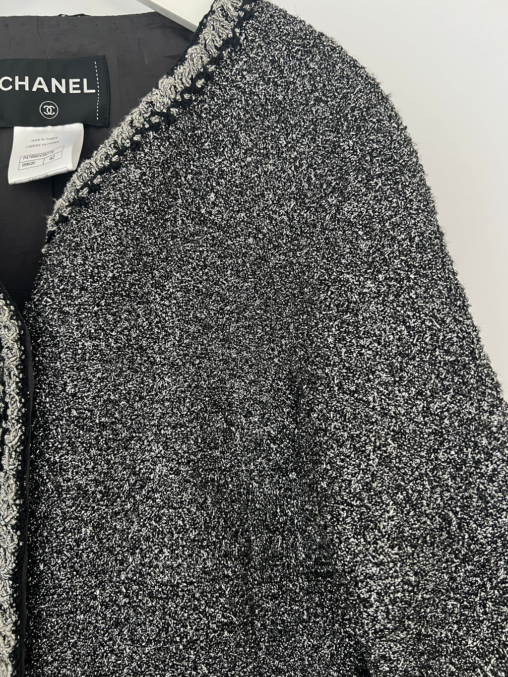 *HOT* Chanel 14/P La Petite Veste Noire Tweed Charcoal Grey Jacket with Silver Detail  Size FR 42 (UK 14)