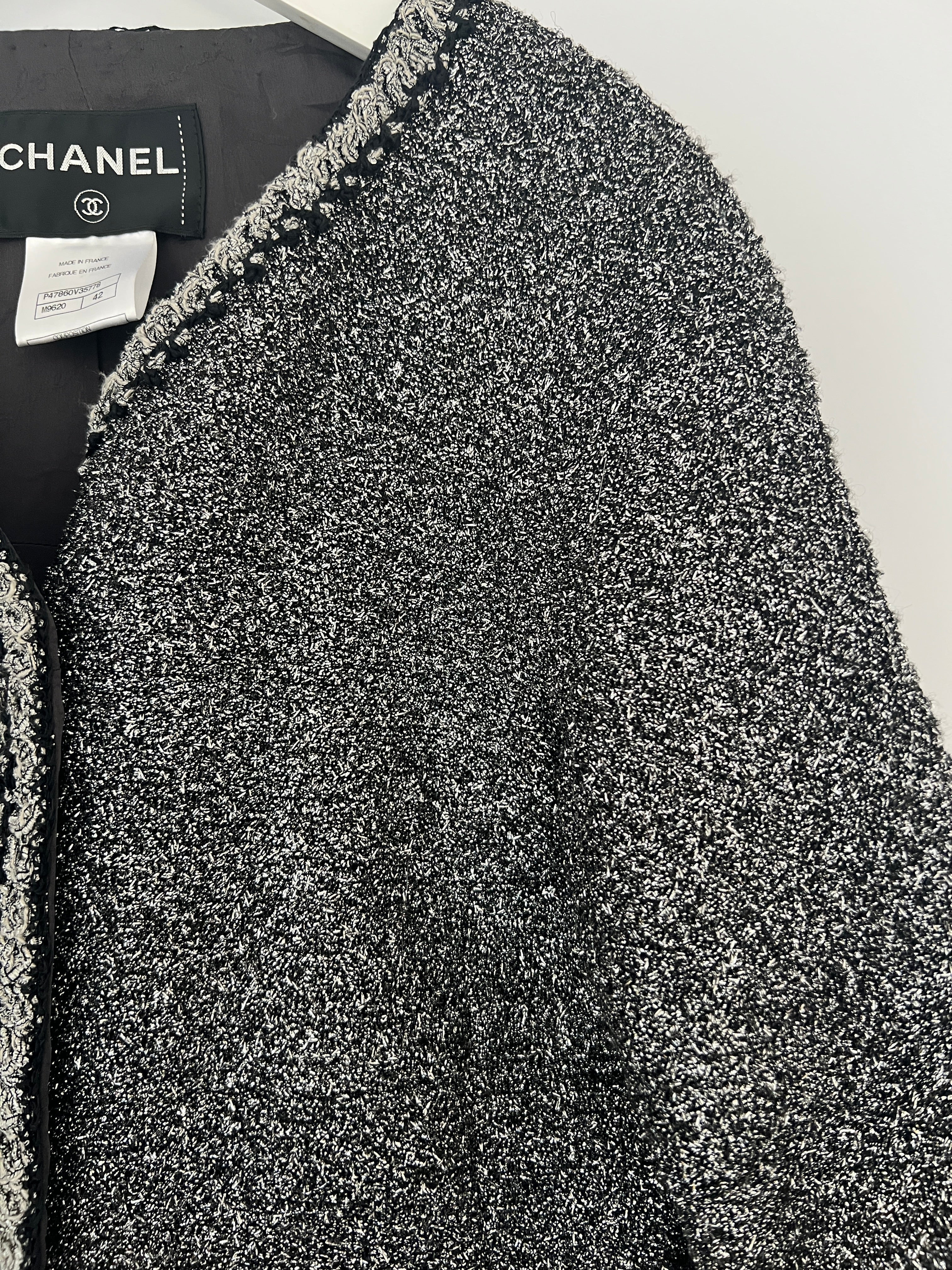 *HOT* Chanel 14/P La Petite Veste Noire Tweed Charcoal Grey Jacket with Silver Detail  Size FR 42 (UK 14)
