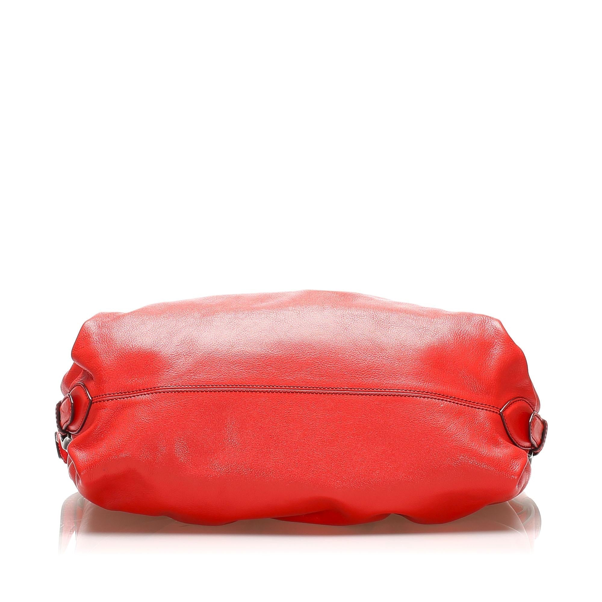 Fendi Borsa Doctor Leather Shoulder Bag (SHG-31707)