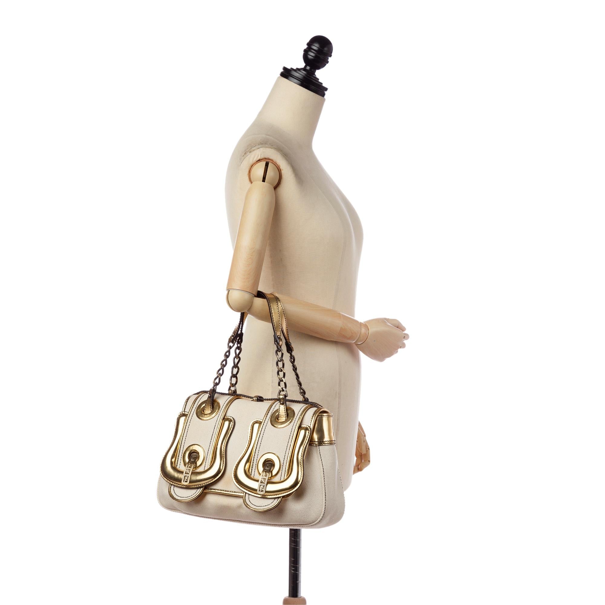 Fendi Canvas B. Bag (SHG-33182)