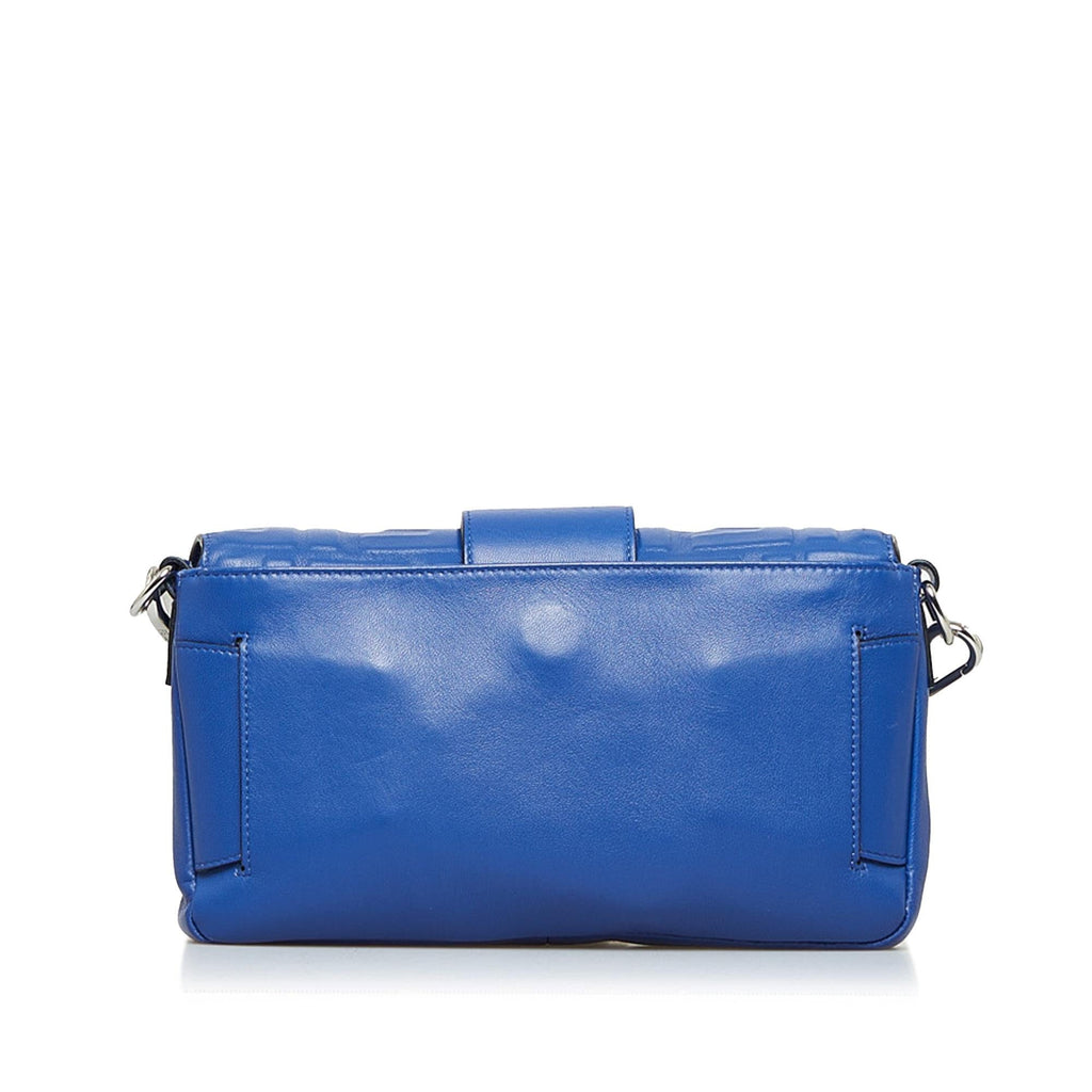 Fendi FF Embossed Baguette (SHG-pXFYHQ)