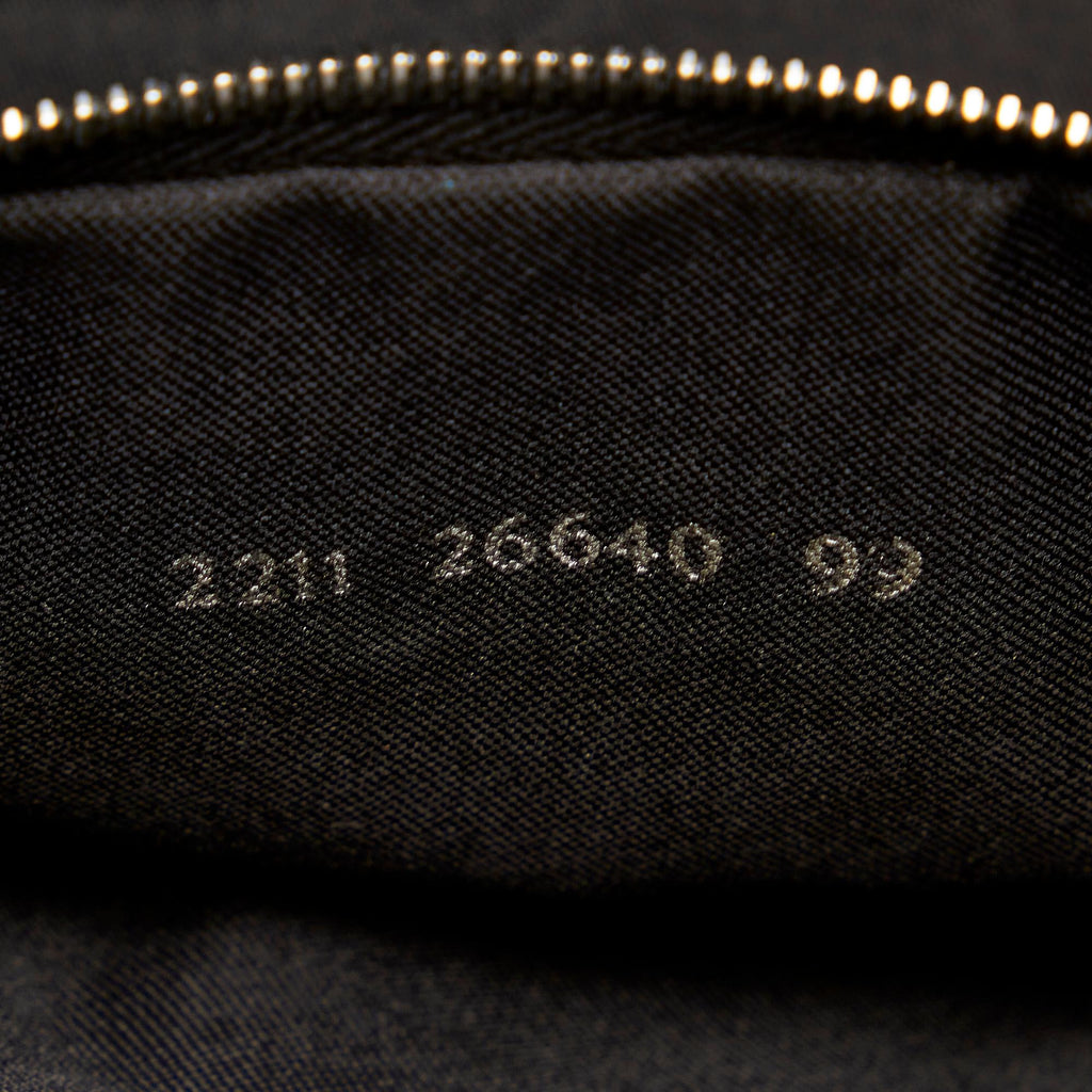 Fendi Leather Baguette (SHG-26704)