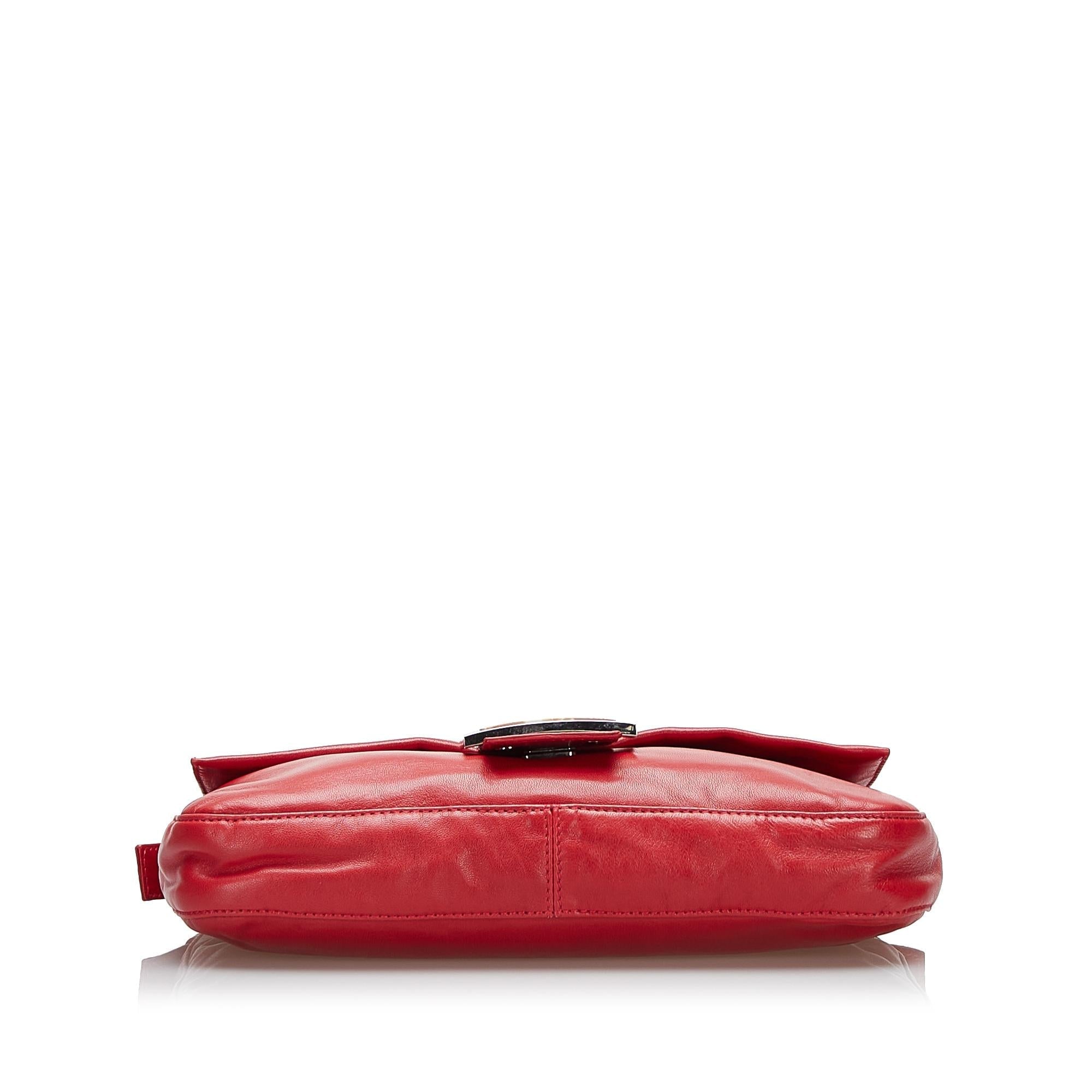 Fendi Leather Baguette (SHG-36073)