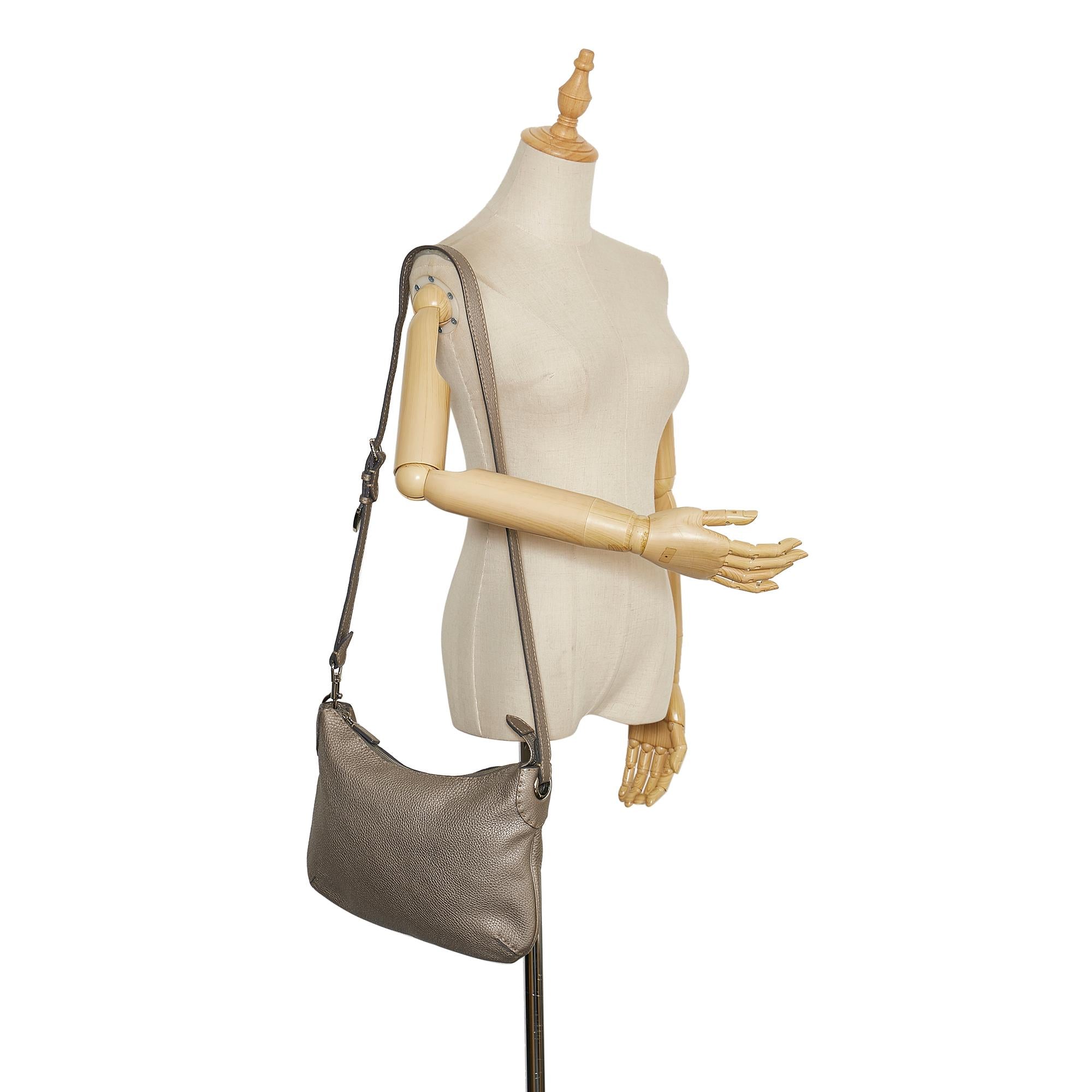 Fendi Leather Crossbody Bag (SHG-35431)
