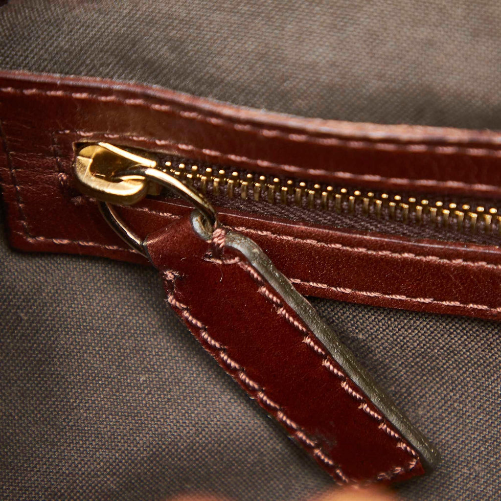 Fendi Leather Handbag (SHG-31690)