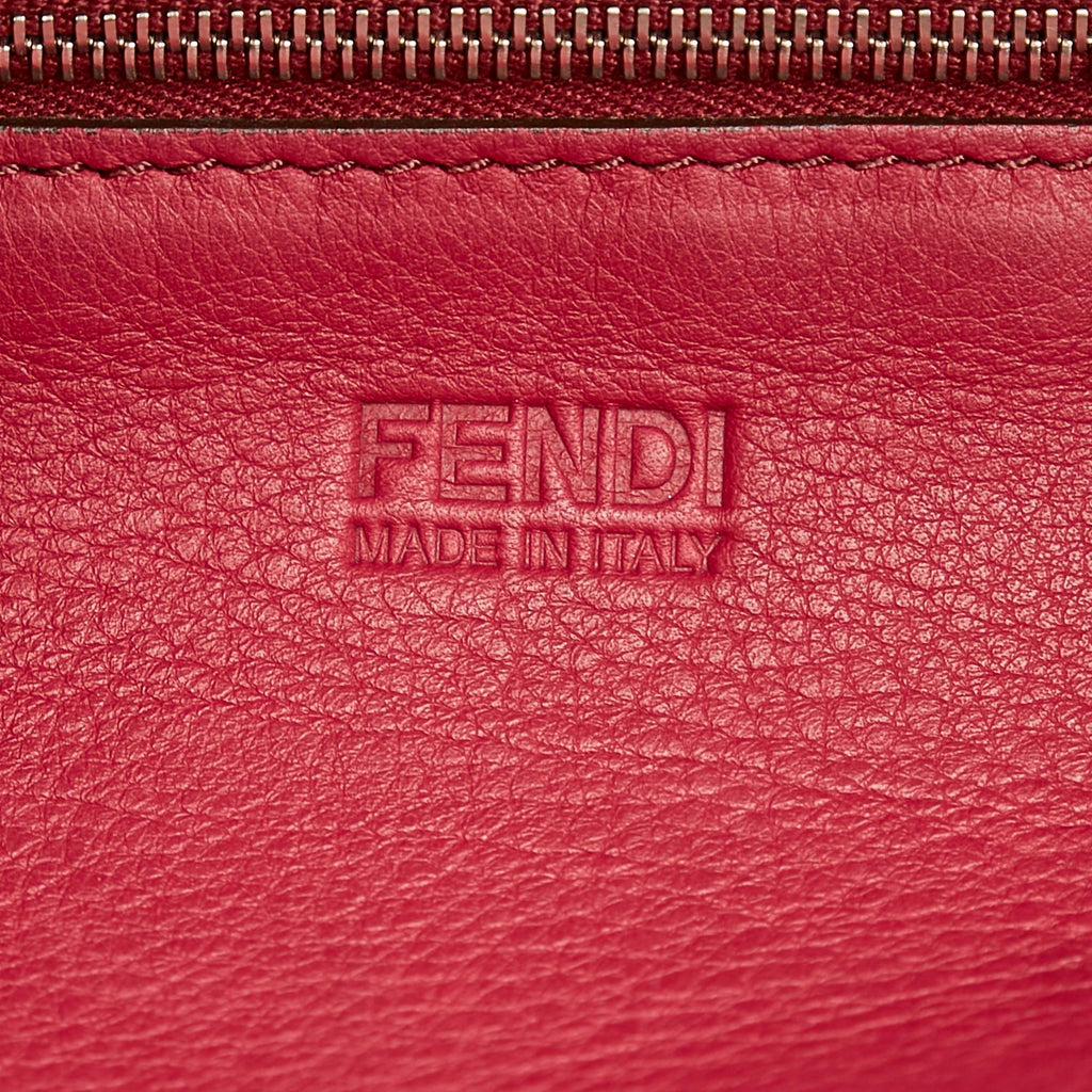 Fendi Leather Shoulder Bag (SHG-24400)