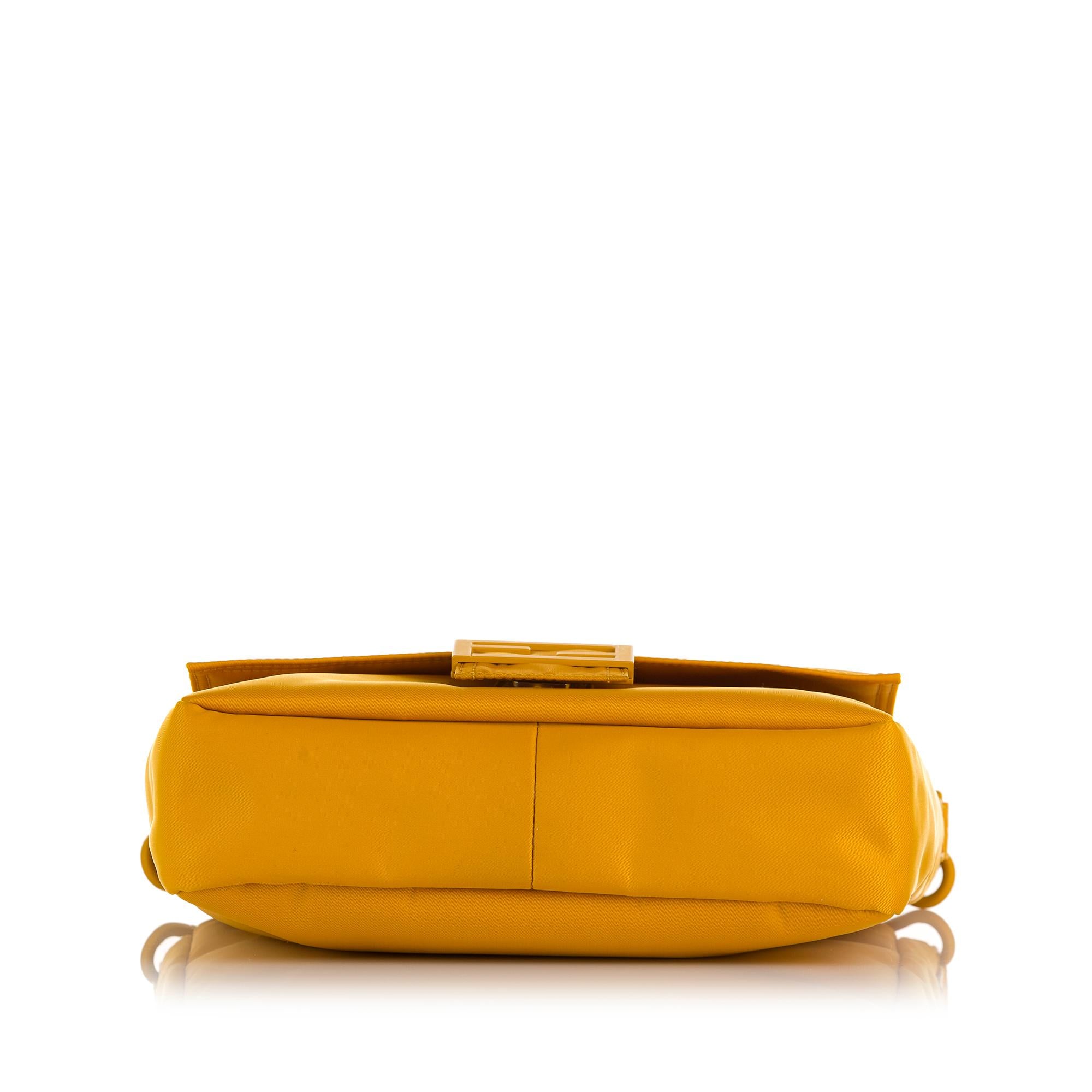 Fendi Medium Mamma Baguette Crossbody Bag (SHG-x2ndEF)