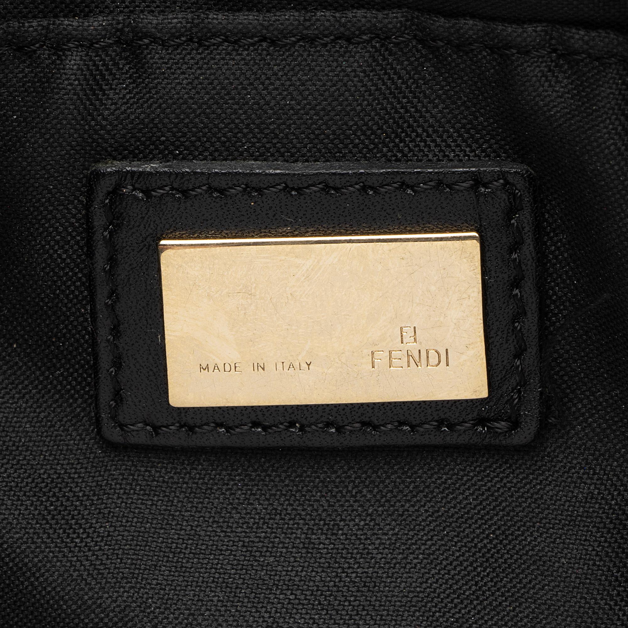 Fendi Nappa Leather Small Hobo (SHF-KysPJl)