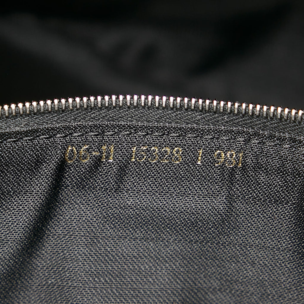 Fendi Nylon Shoulder Bag (SHG-27280)