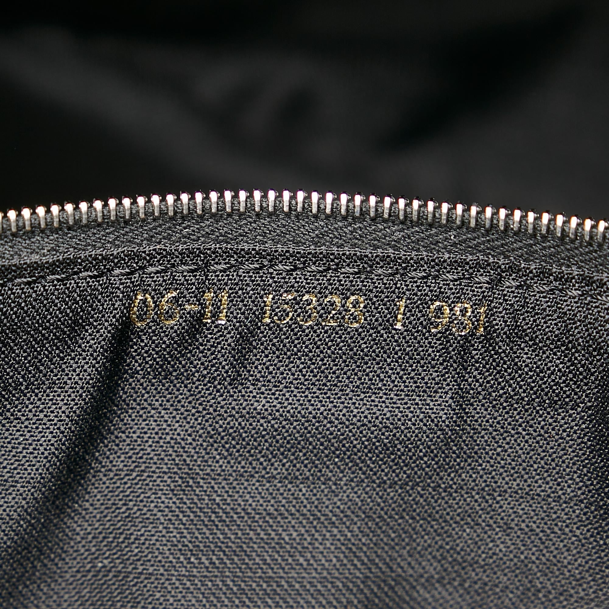 Fendi Nylon Shoulder Bag (SHG-27280)